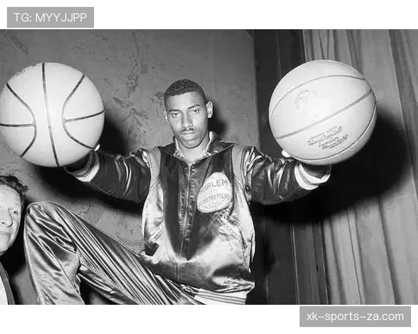 张伯伦单打统治内线效率高出贾巴尔明显